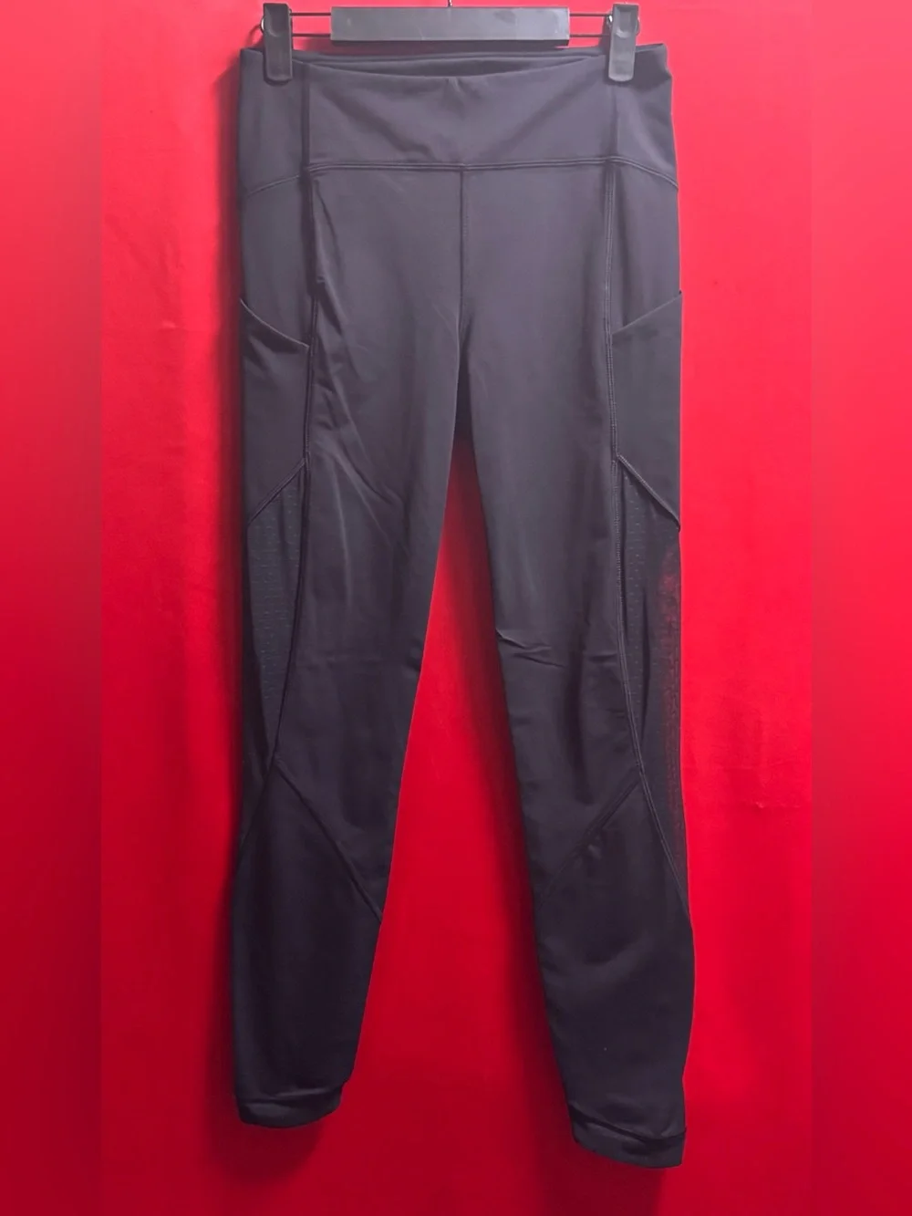 🍋#634- Lululemon Black Performance Joggers w/Mesh On Sides Legs Size 6 *see des.